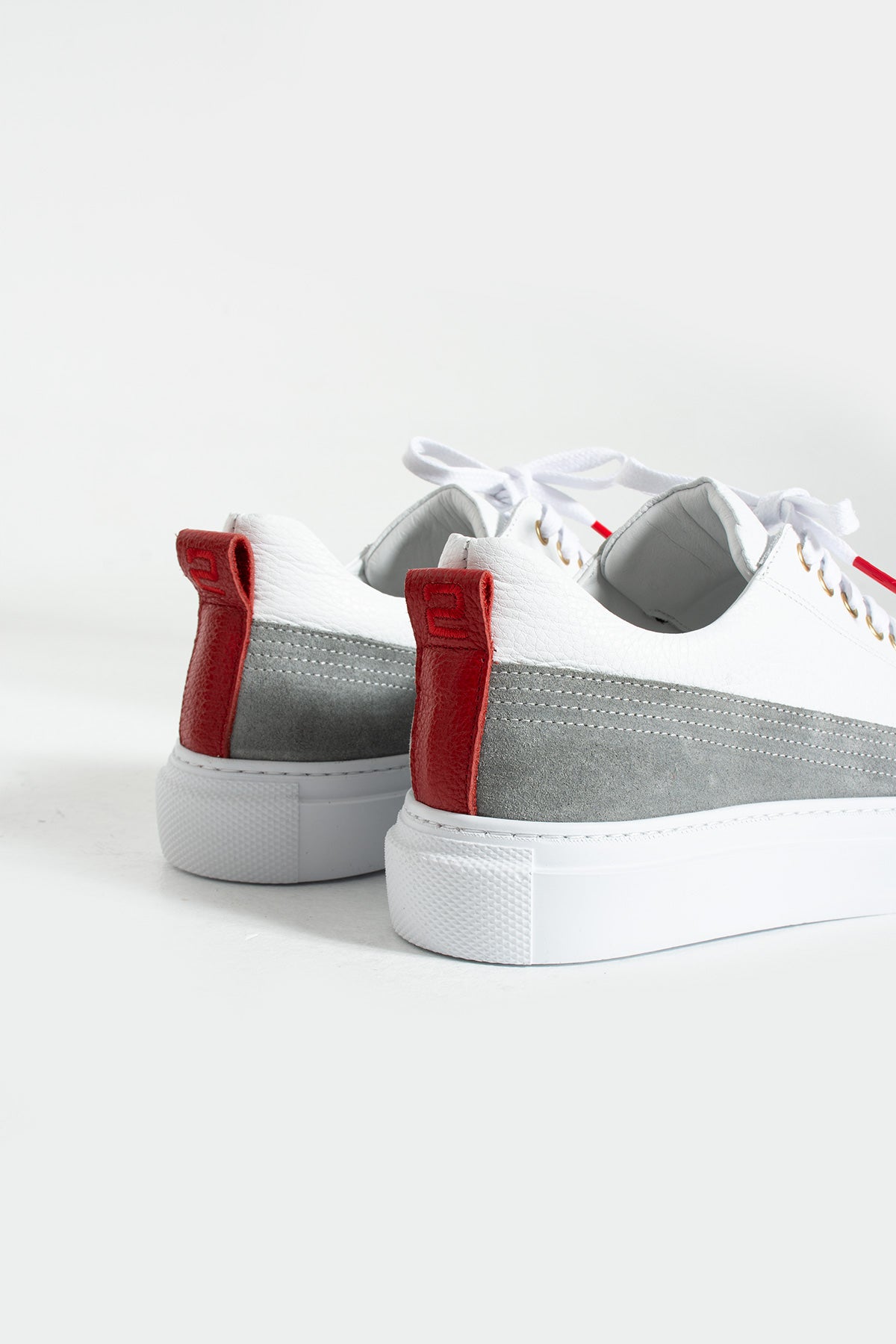 Rio White-Grey Sneaker